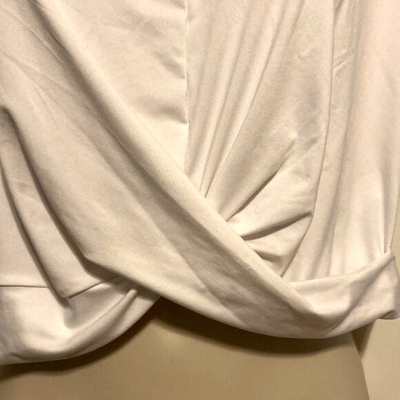 UNDER ARMOUR Motion Crossover Short Sleeve White Crop Top Womens Large - Picture 3 of 15